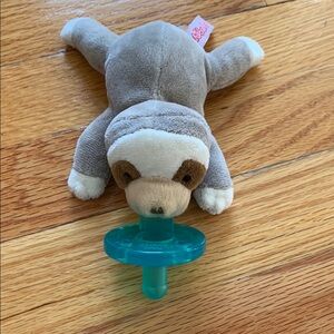 🛑 SOLD! 🛑 WubbaNub Infant Sloth Plush Pacifier Holder.